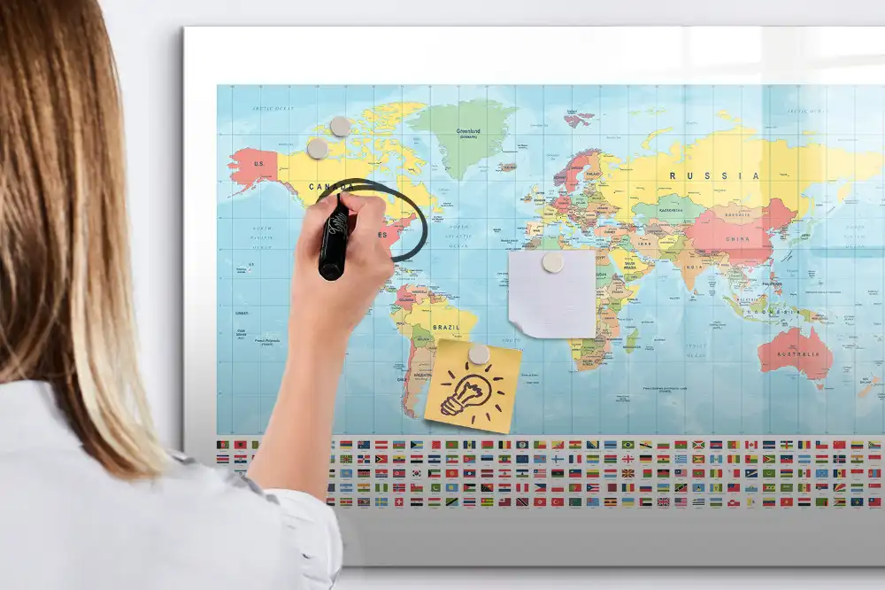 Tablă magnetică cu marker Atlasul geografic al lumii