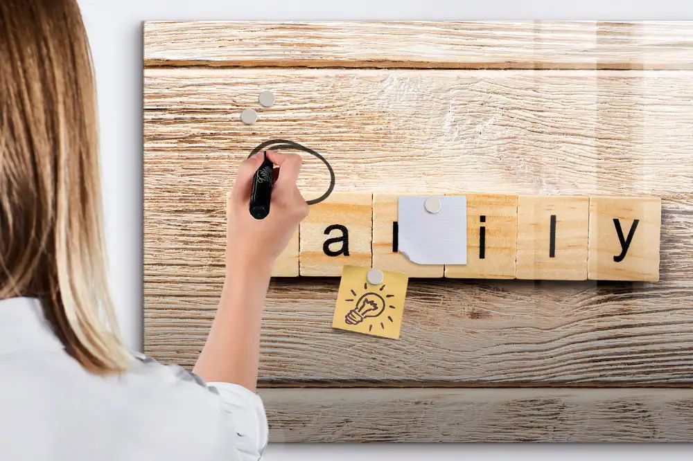 Tablă magnetică pentru scris cu inscripție Family