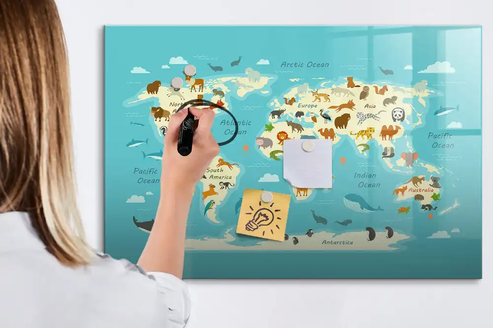 Tablă magnetică educativă Atlasul zoologic al lumii