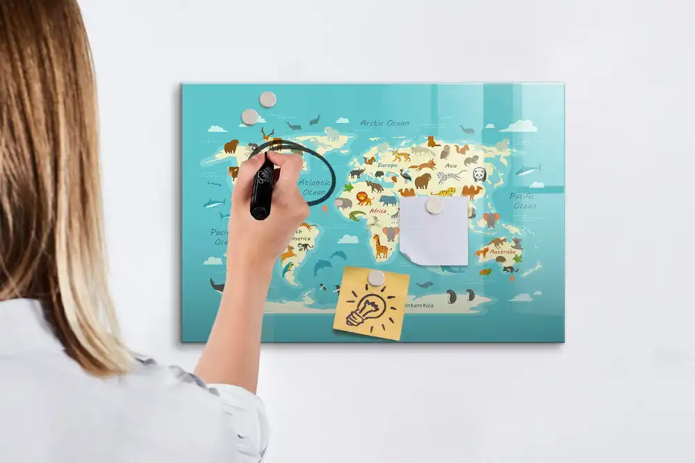 Tablă magnetică educativă Atlasul zoologic al lumii