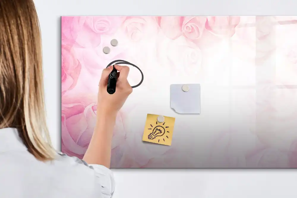 Tablă magnetică cu imprimeu pictural abstract cu trandafiri