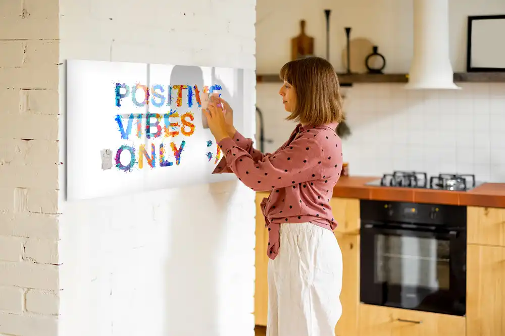 Tablă magnetică cu slogan motivațional