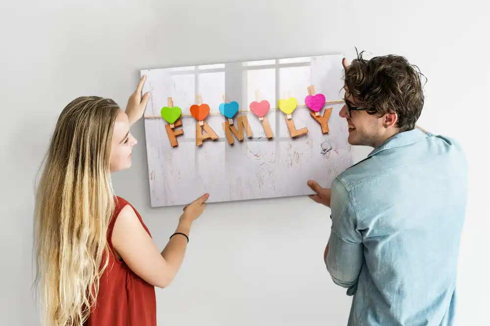 Tablă magnetică decorativă cu inscripția Focul Sacru al Familiei