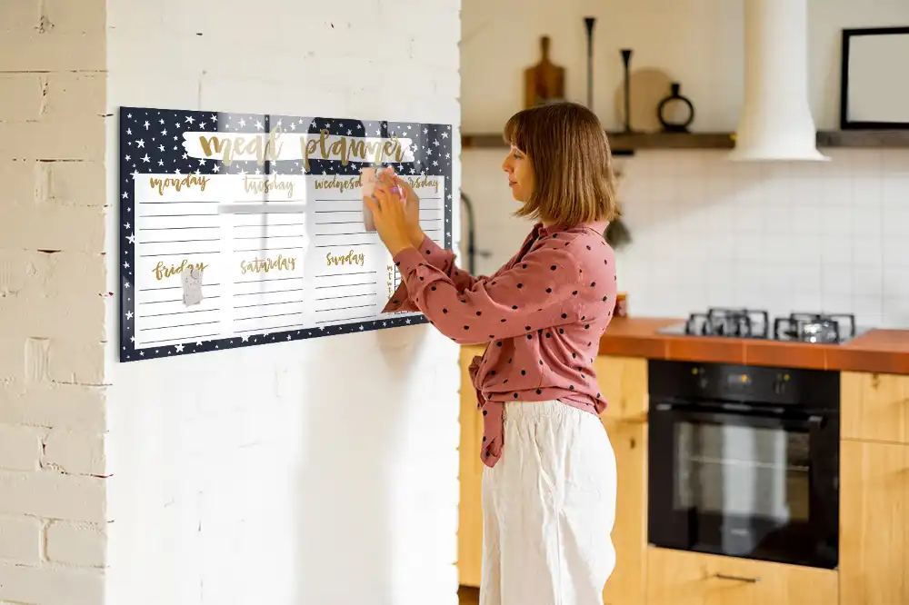 Tablă magnetică pentru meniu cu decorațiuni în formă de steluțe