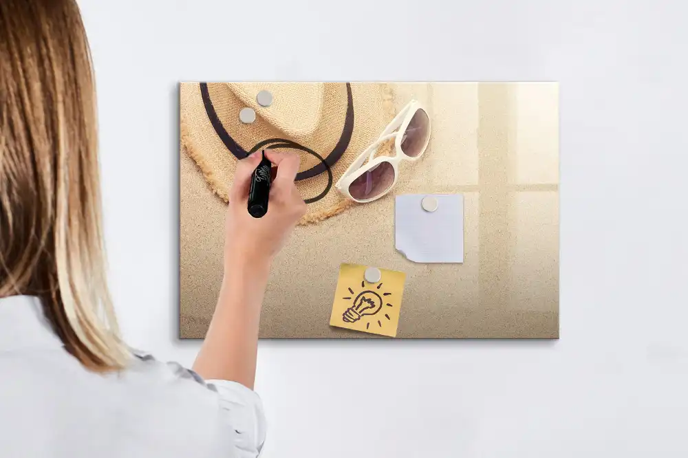 Tablă magnetică pentru scris cu accesorii tematice de vară