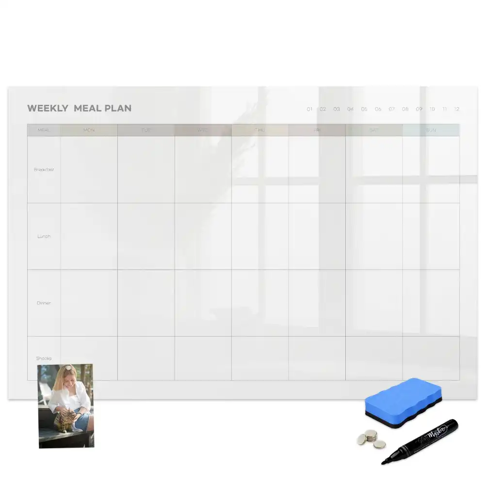 Tablă magnetică minimalistă pentru organizarea preparatelor