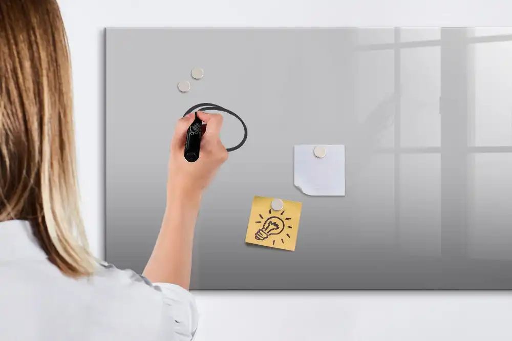 Tablă magnetică gri deschis pentru magneți