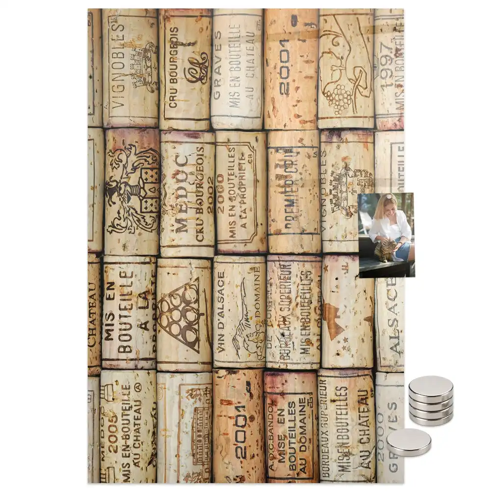 Tablă magnetică de perete pentru dopuri de vin