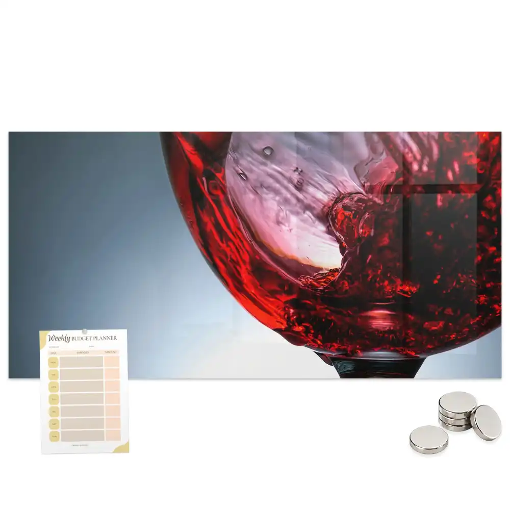 Tablă magnetică în formă de pahar de vin