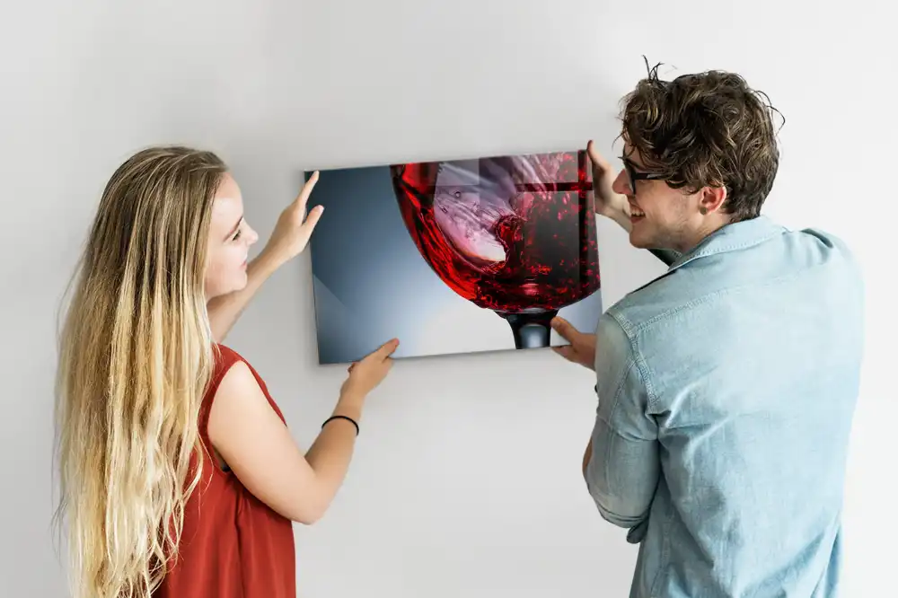 Tablă magnetică în formă de pahar de vin