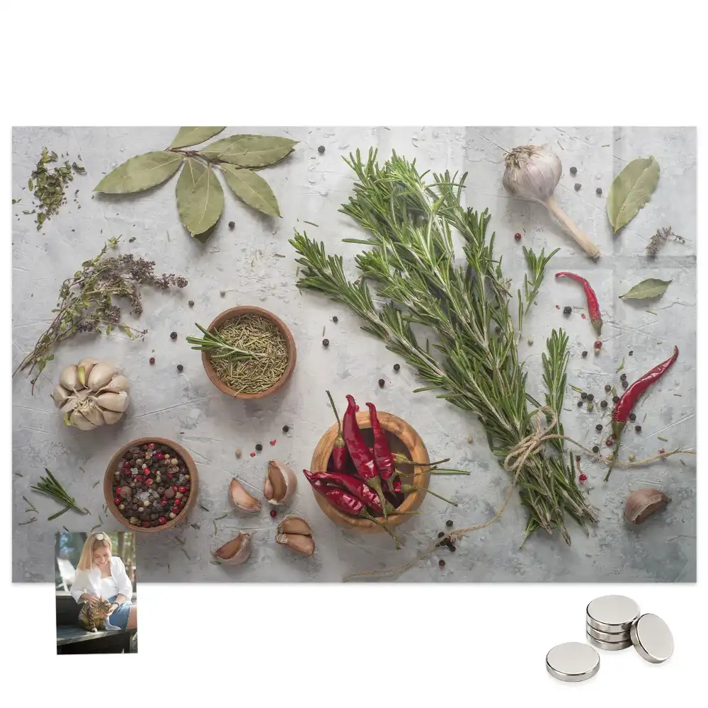 Tablă magnetică pentru magneți cu ierburi aromatice