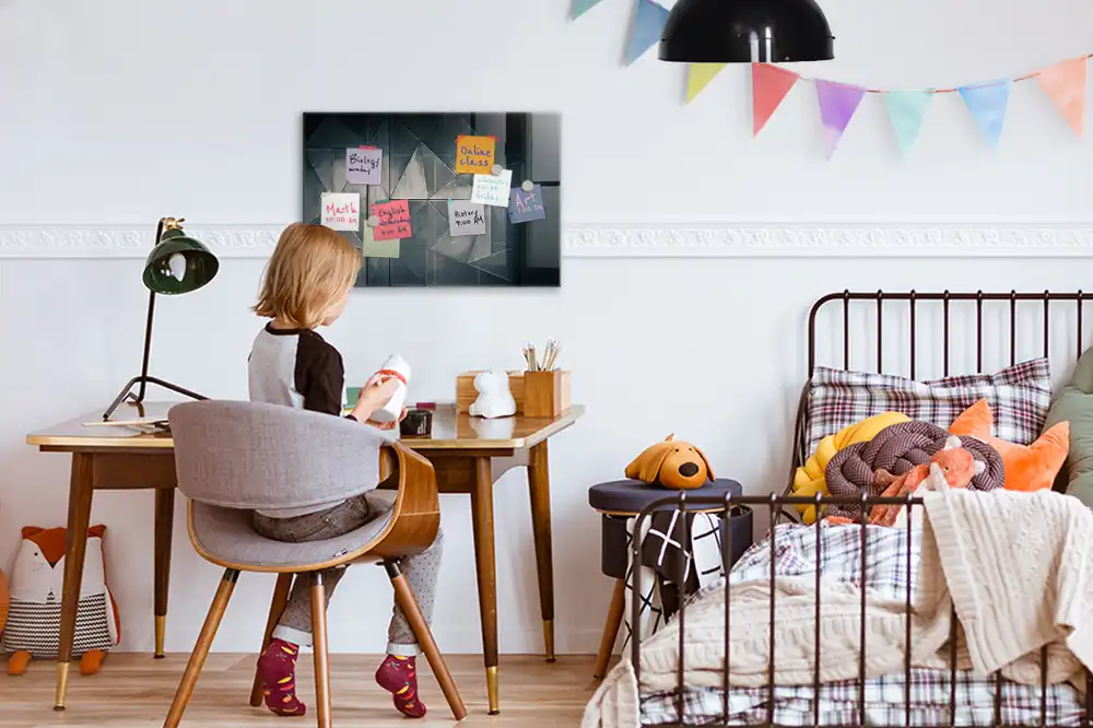 Tablă magnetică din sticlă cu decor metalic