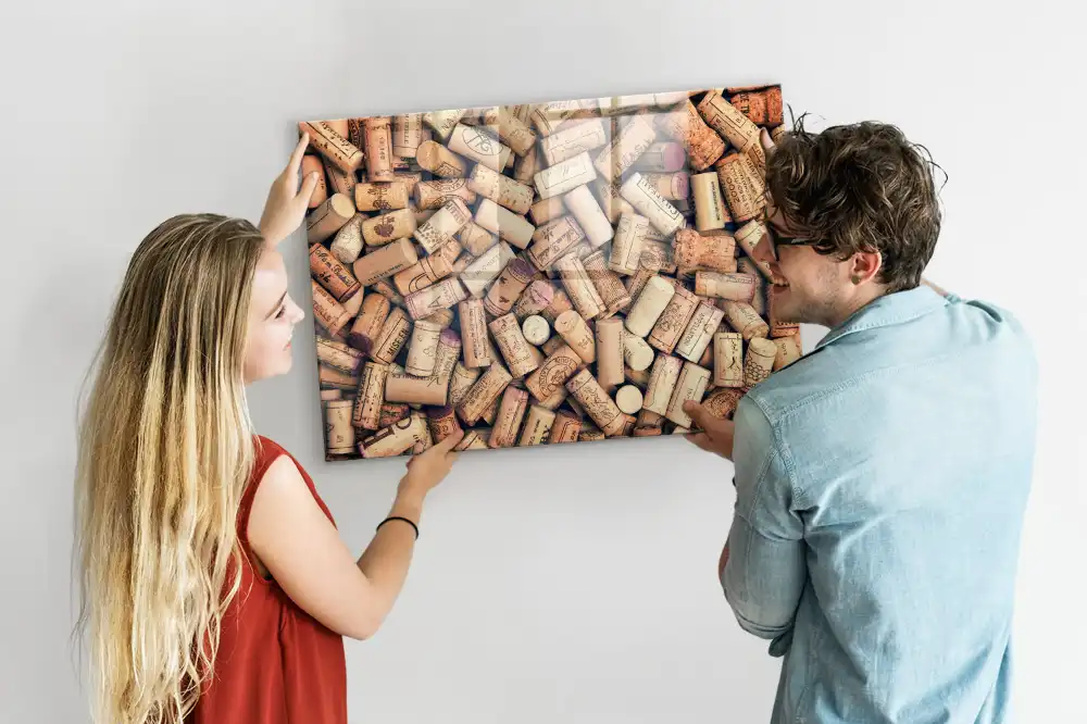 Tablă magnetică din sticlă pentru dopuri de sticle