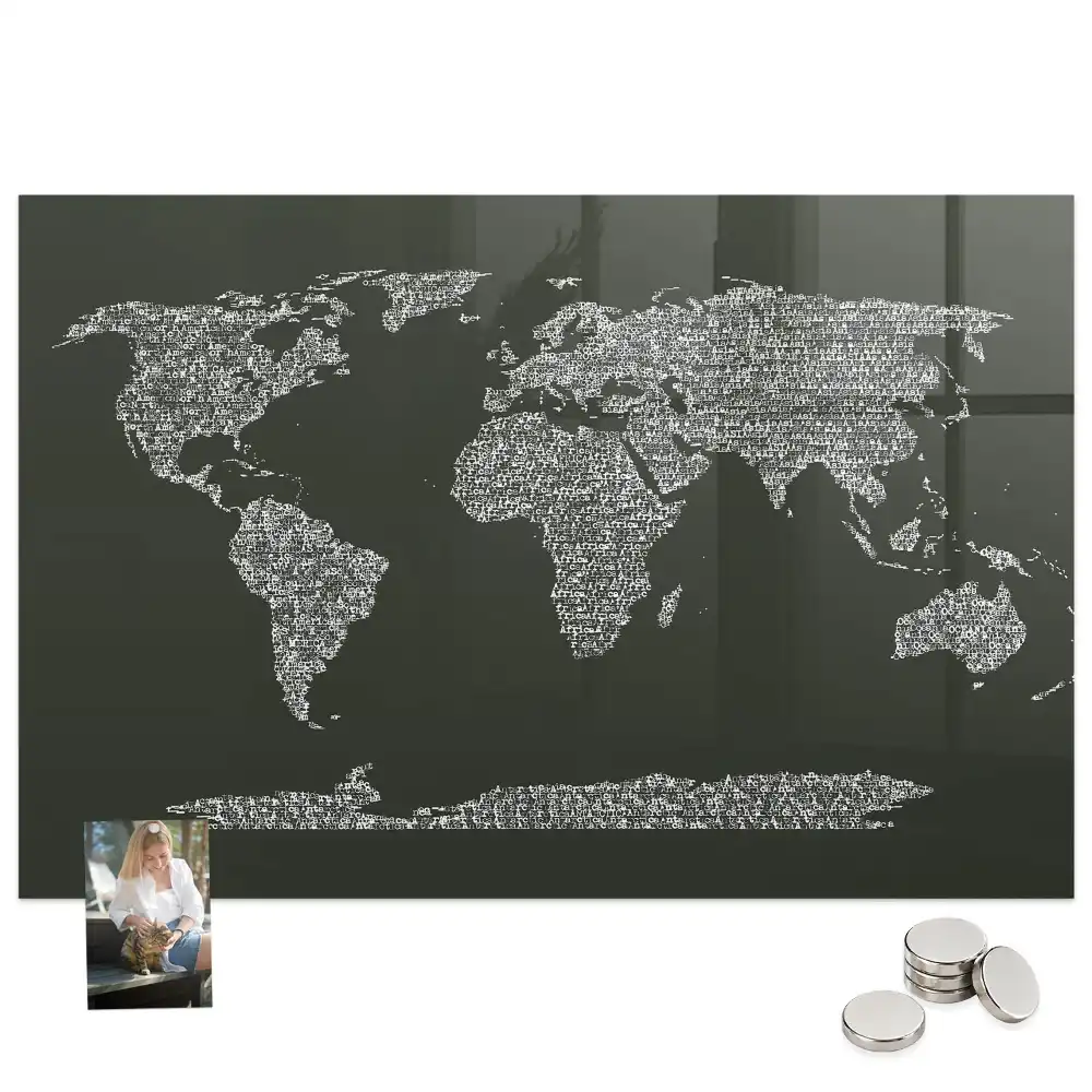 Tablă magnetică cu harta geografică a lumii