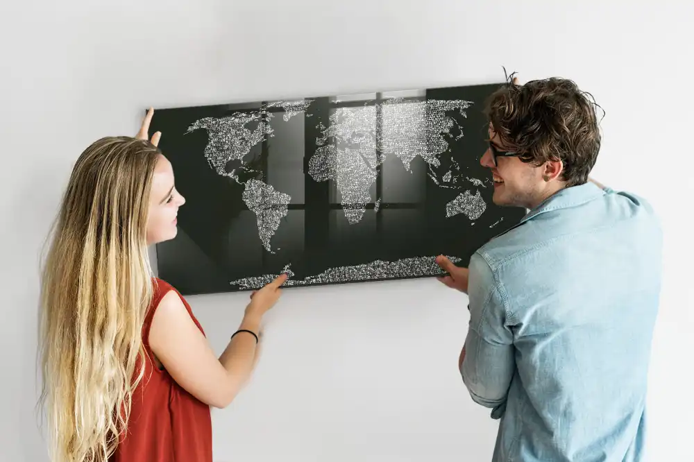 Tablă magnetică cu harta geografică a lumii