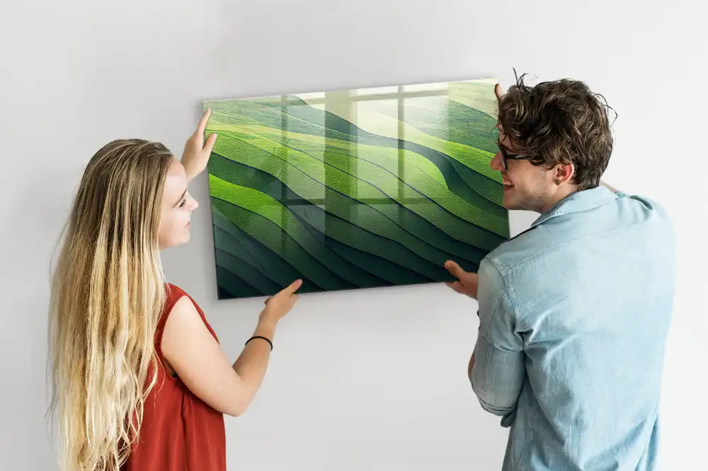 Tablă magnetică cu model abstract reprezentând câmpuri verzi