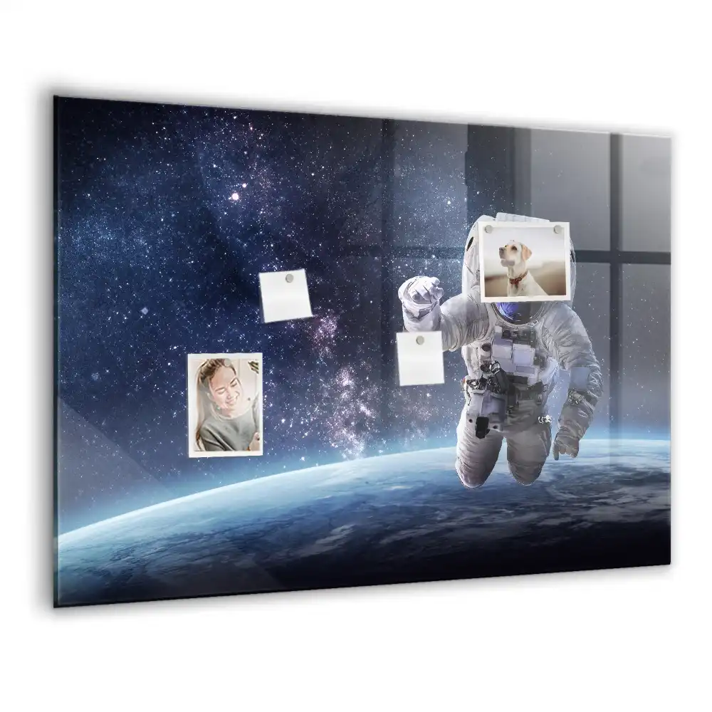 Tablă magnetică cu tematică astronaut
