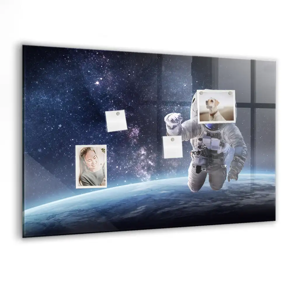 Tablă magnetică cu tematică astronaut