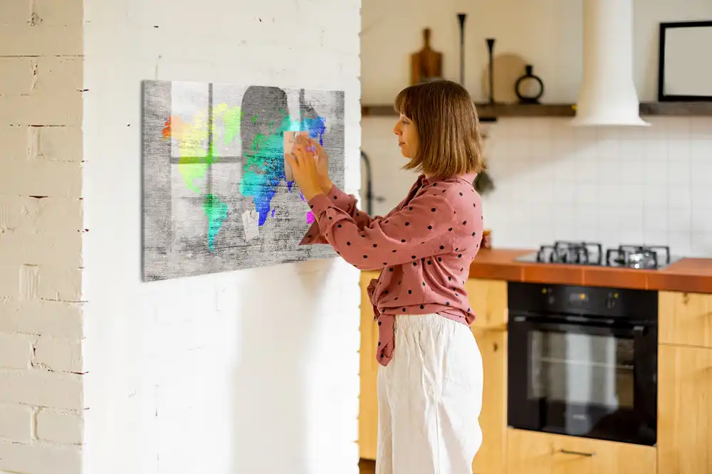 Tablă magnetică cu atlasul lumii