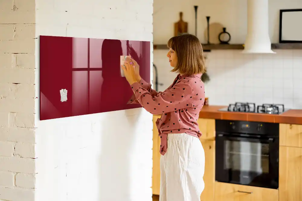 Tablă magnetică de culoare burgund